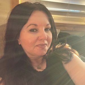 Meet your Posher, Yael